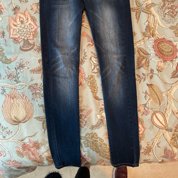KanCan jeans - Picture 2 of 2